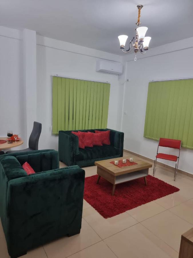 Baobab Lodge Douala Esterno foto